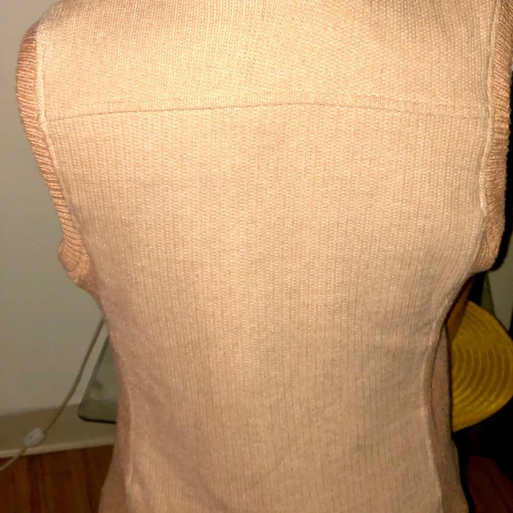 GREEN TEA VEST - Picture 5 of 9
